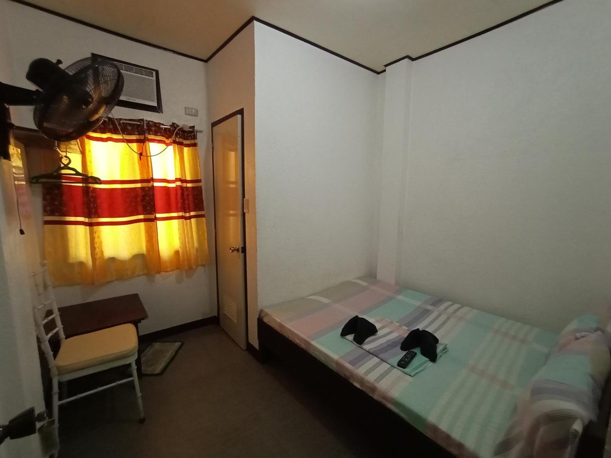 Ahras Place โกรอน ภายนอก รูปภาพ
